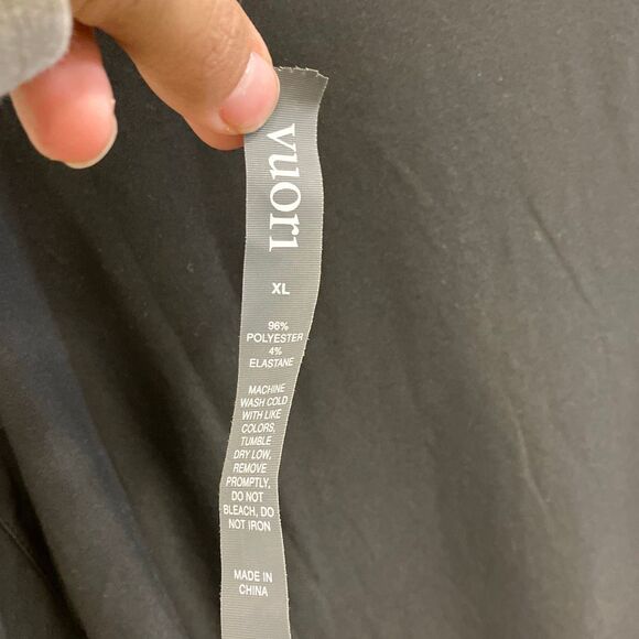 Vuori men’s Strato Tech Performance Polo Shirt black collared buttons down short - Picture 9 of 9